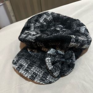 Grey/ black octagonal girls hat